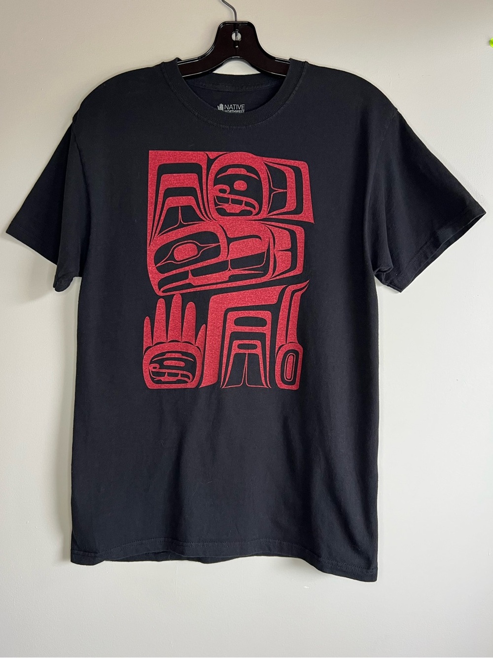 Native Northwest Indigenous Art Graphic T-Shirt Black Totem Design Medium
